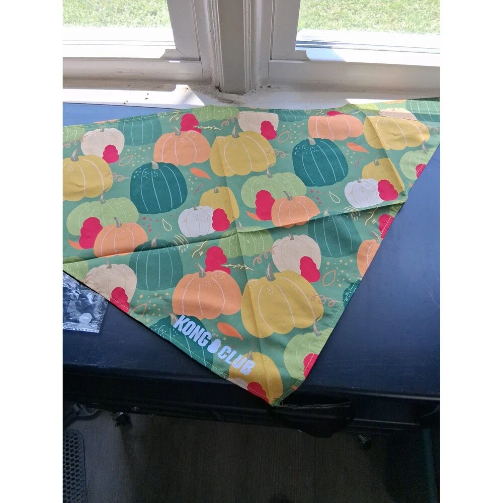 Thanksgiving Fall Pumpkins Kong Club Bandana for Dogs XL NWT Collectors Release